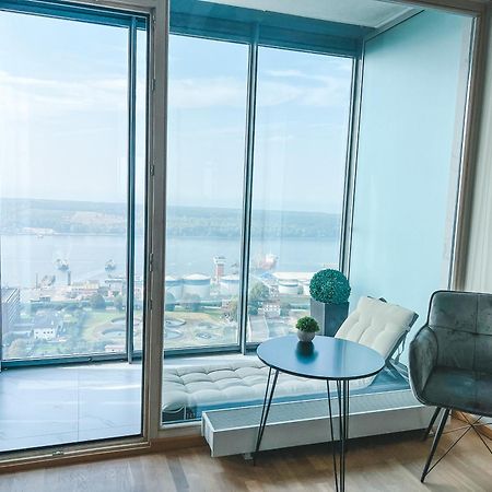 Up 34 Floor Apartments Клайпеда Экстерьер фото